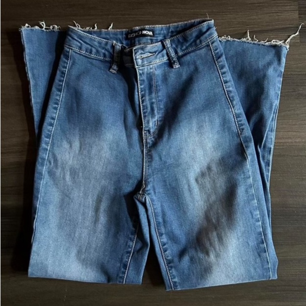 fashion nova high waisted jeans
